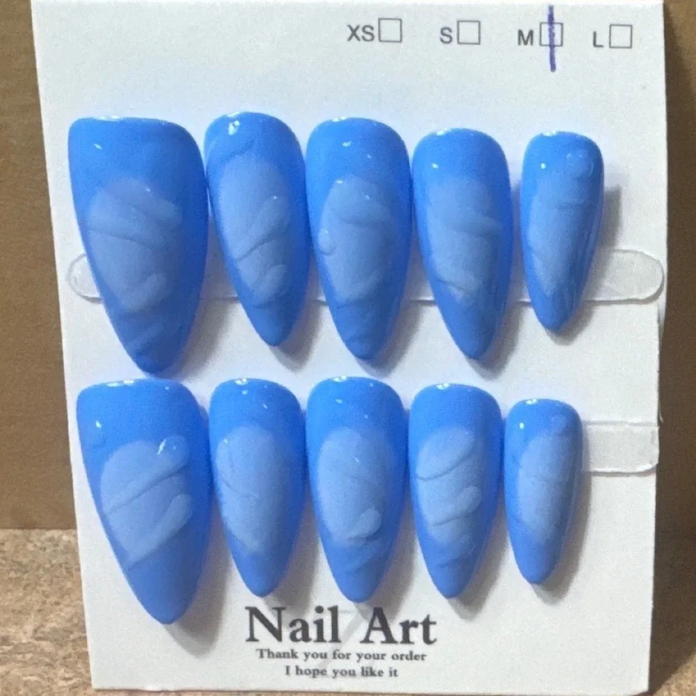 Blue Almond Press‎ On Nails